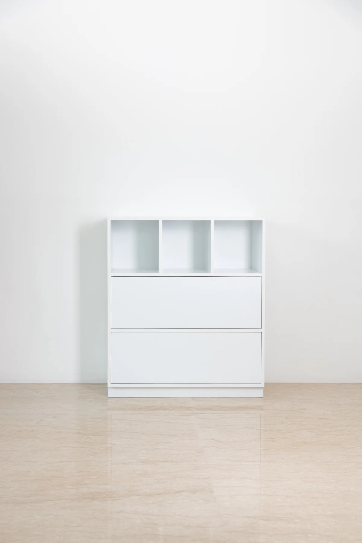 Bookshelf rendah — Putih doff · 3 cubby + 2 laci panjang